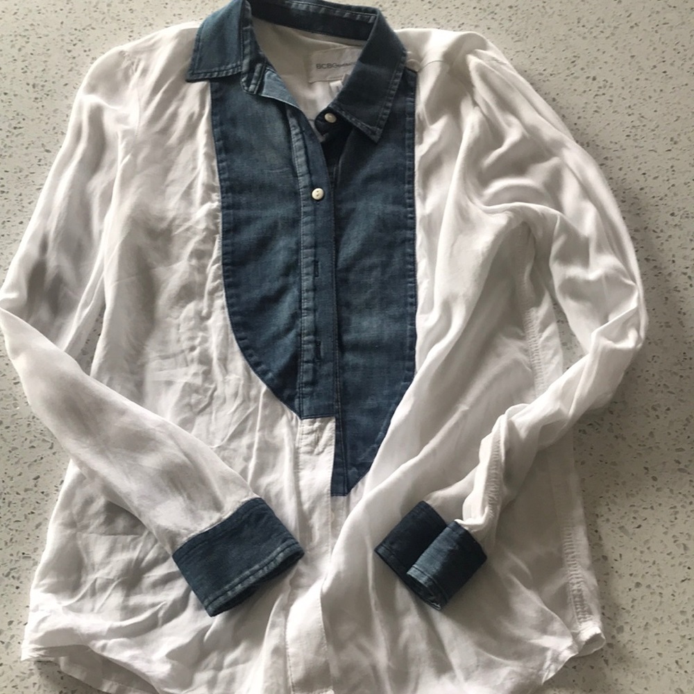BCBG Generation White & Denim Button Down Size XS